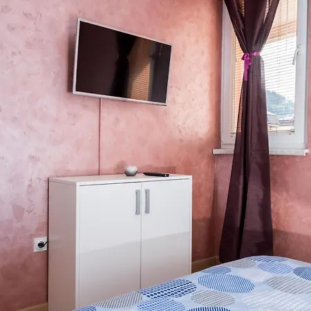Apartment Stan Luka
